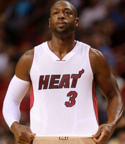 球与背身接 球与背身接